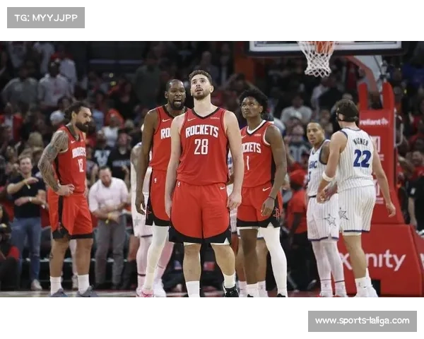 马刺团队篮球碾压雷霆，五人得分上双取七连胜